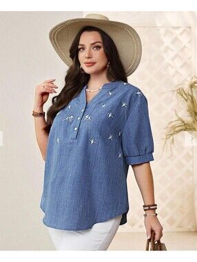 Emery Rose Women's NWT Plus Size Embroidered Tunic Top Size 1XL Blue